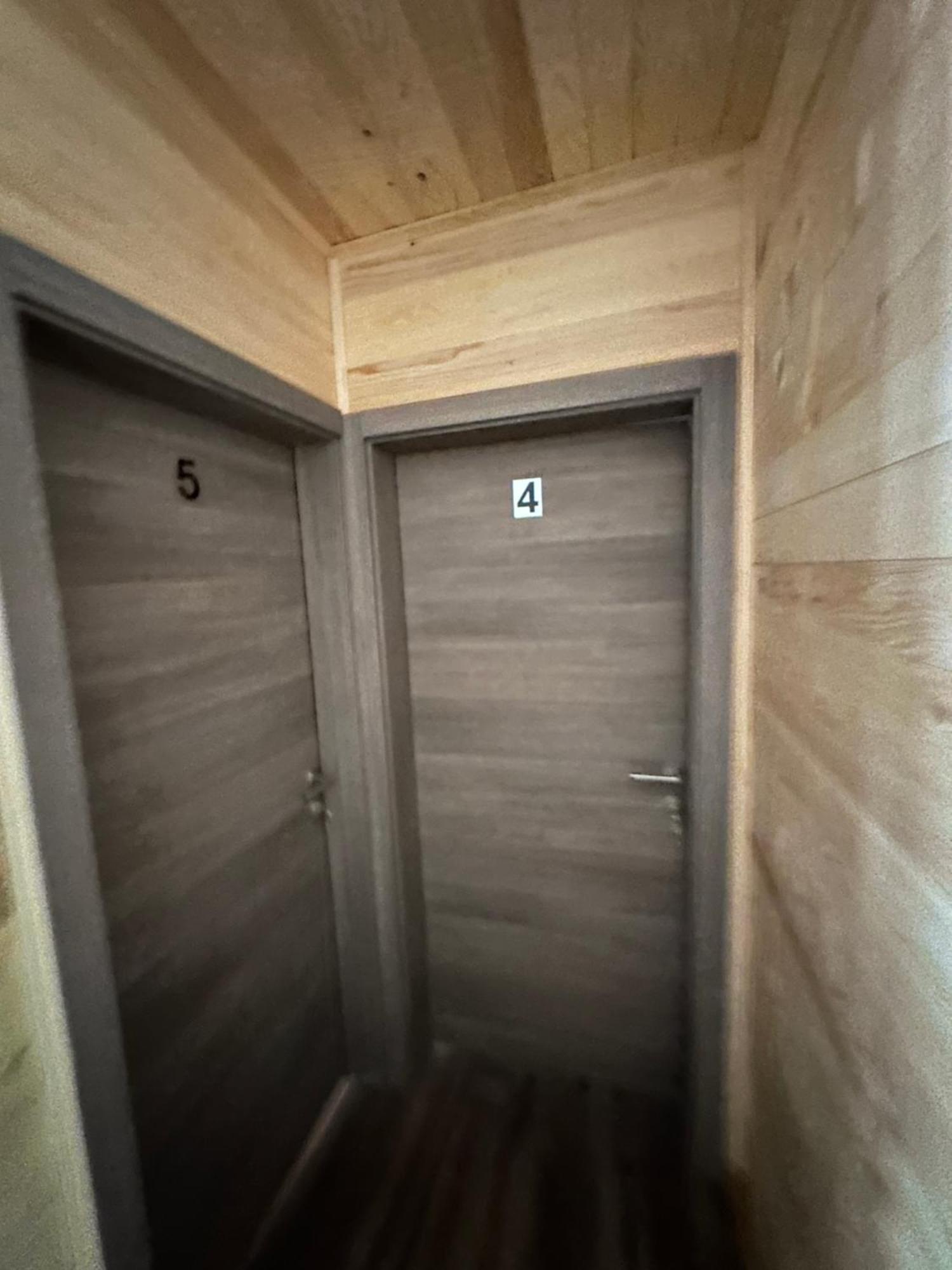 Bungalow House - 5 Rooms Zolaci エクステリア 写真