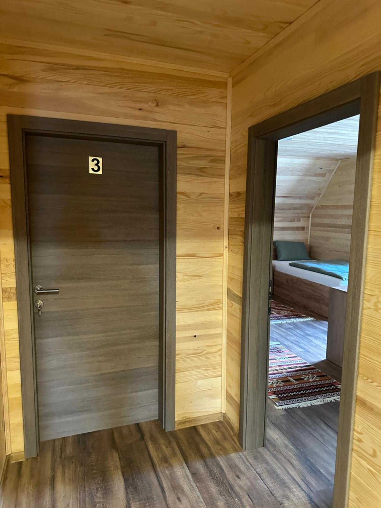 Bungalow House - 5 Rooms Zolaci エクステリア 写真